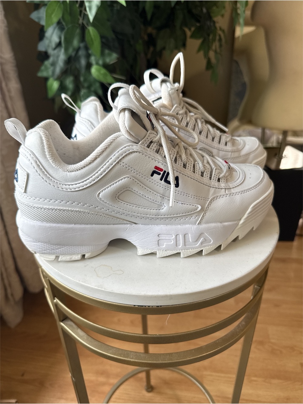 FILA Women's White Disruptor II Lace-Up Sneakers size 7